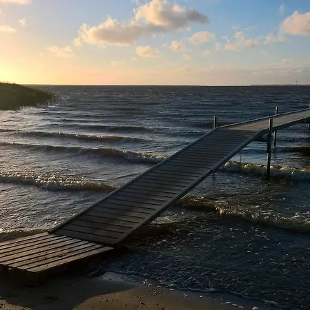 7 Person In Ulfborg-by Traum בית נופש *